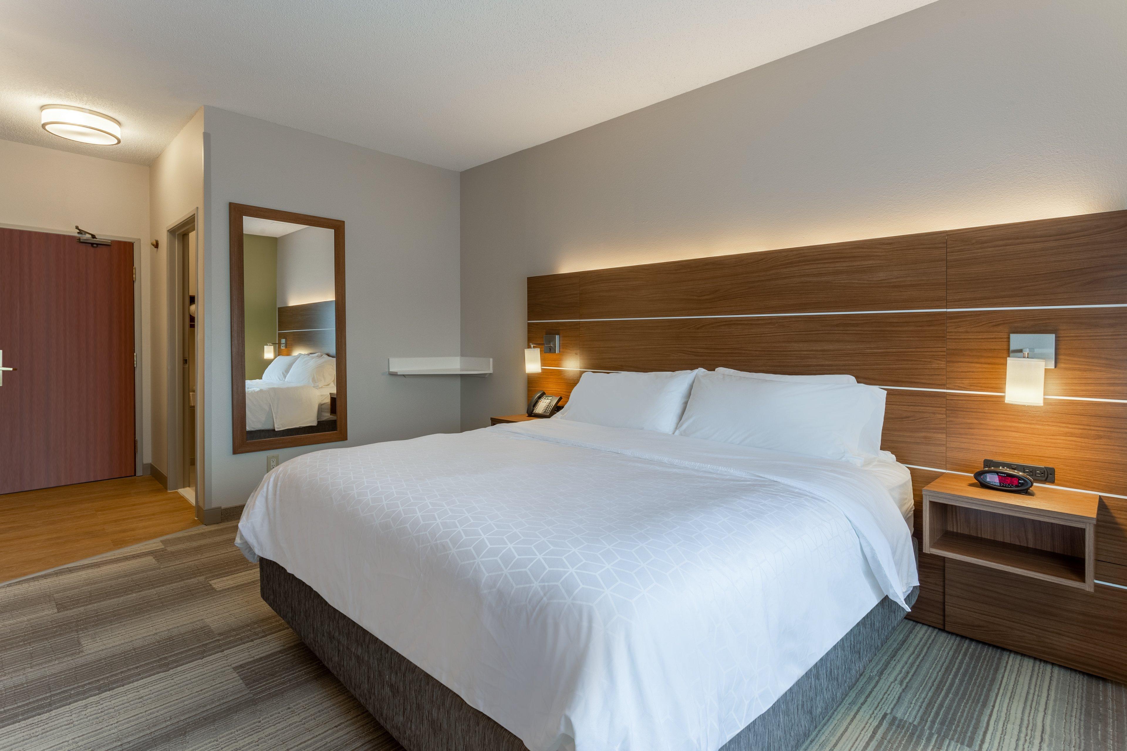 Holiday Inn Express Hotel & Suites Burlington By Ihg Ngoại thất bức ảnh