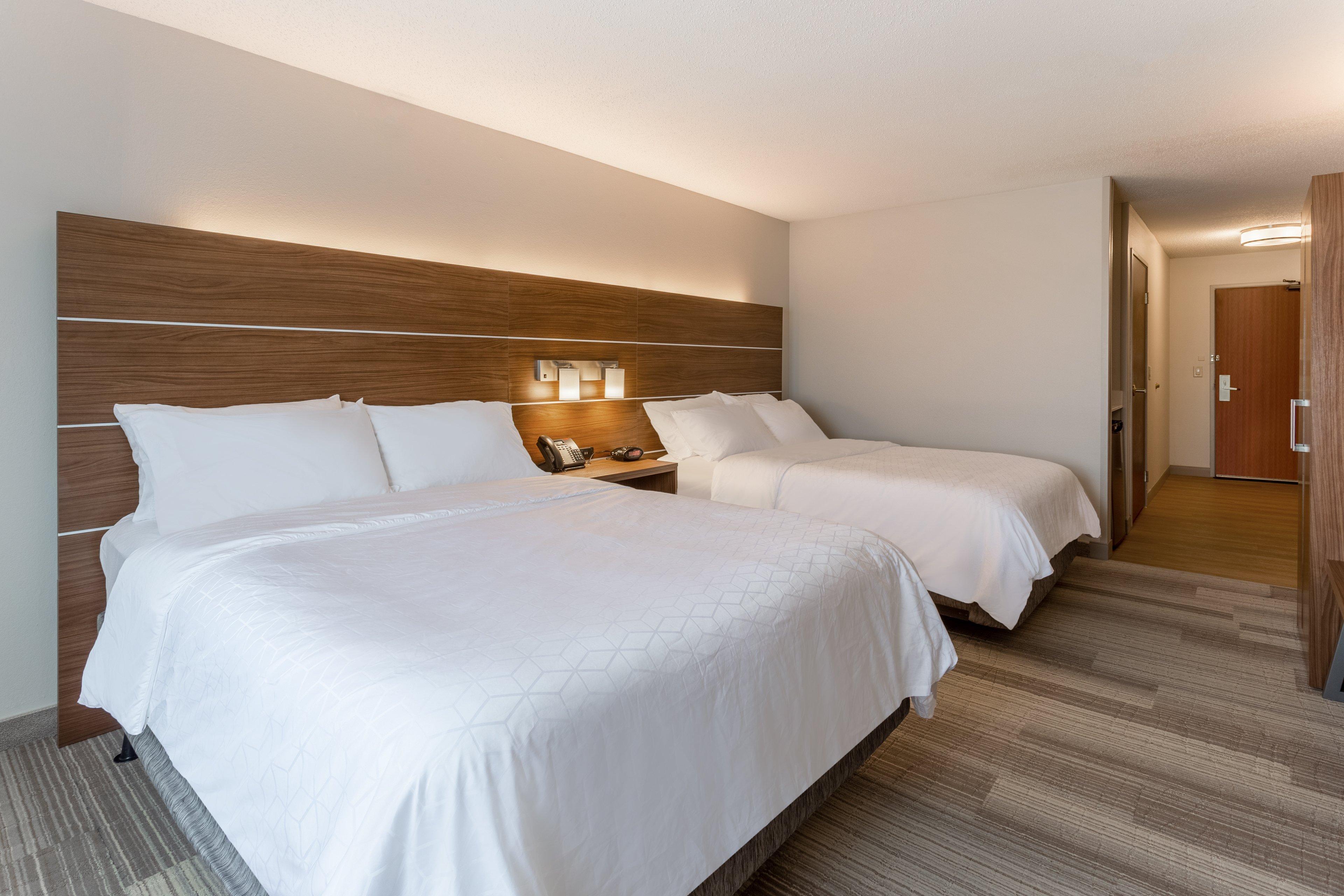 Holiday Inn Express Hotel & Suites Burlington By Ihg Ngoại thất bức ảnh